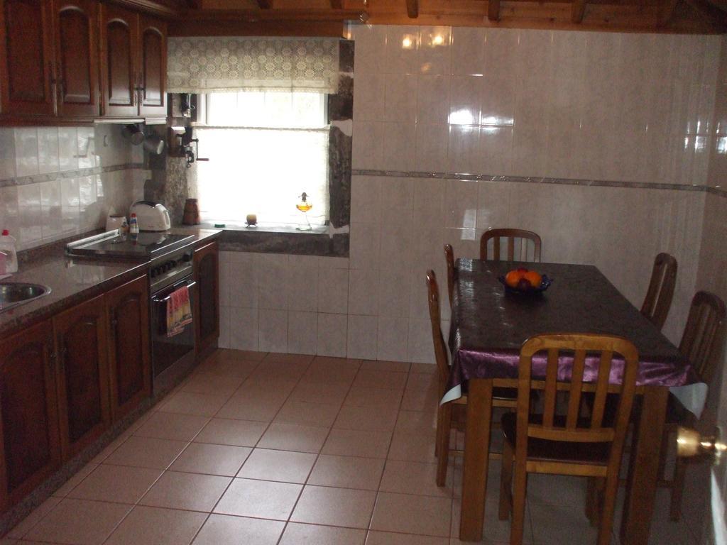 Adega Do Batista Villa Calheta  Room photo